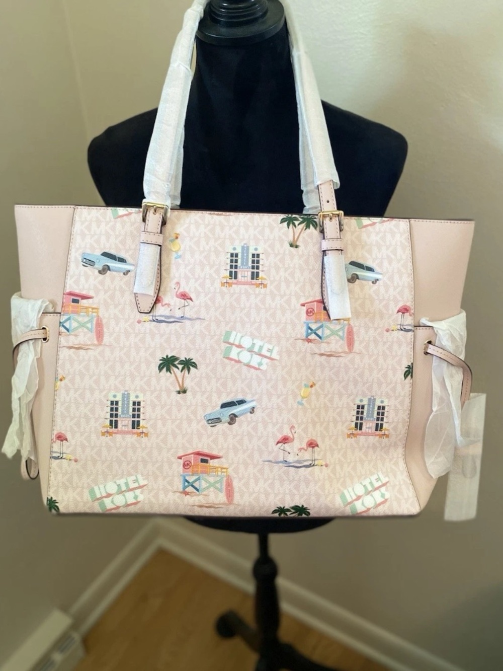 Michael Kors Light Pink Beach Print Tote
